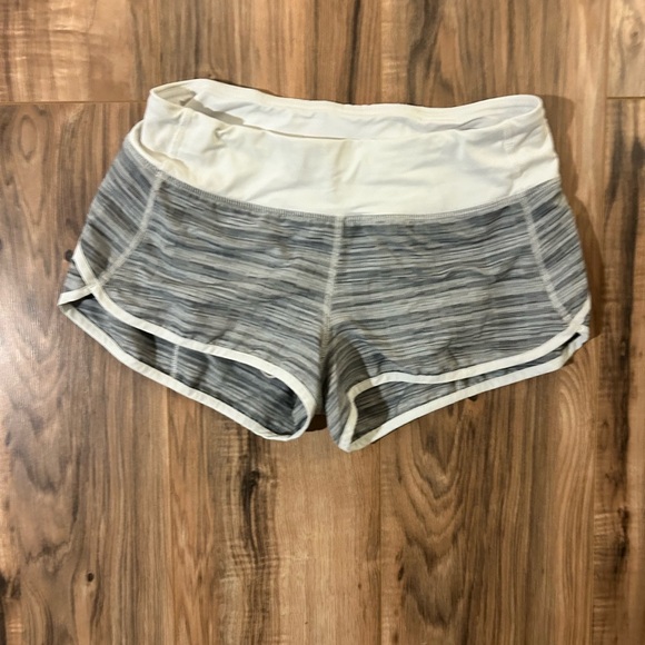lululemon athletica Pants - Gray and white speed up shorts